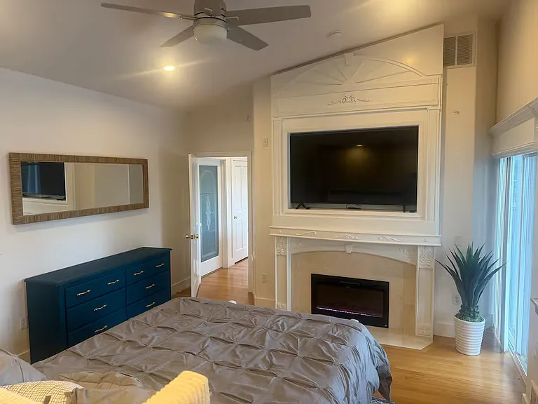 16226 Larch Way #2 — Photo 18