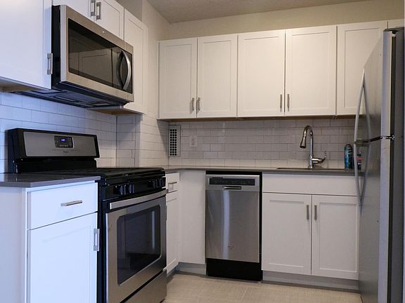 4th image of 40 E Sidney Ave APT 5P