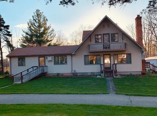 9586 Fenner Rd, Perry, MI 48872