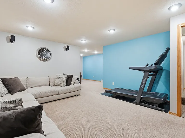 5904 S Mandy Cir — Photo 19