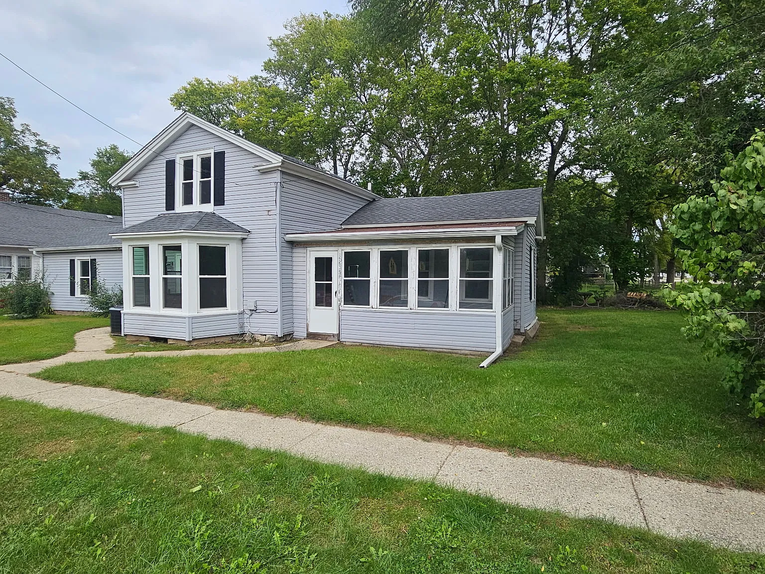 2 bed, 1.5 bath, $1,400 — Photo 2