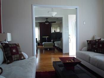 3rd image of 718 Summers Pl