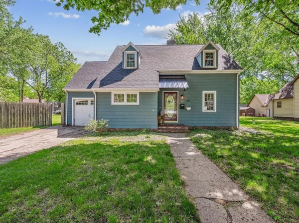 1425 3rd Ave, Windom, MN 56101