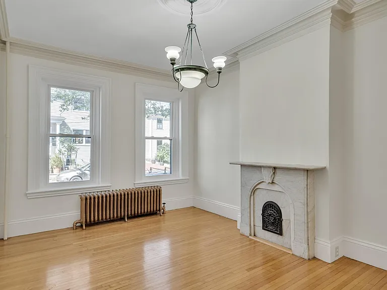 92 Thorndike St — Photo 12