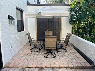 3 bed, 2.0 bath, 1453 sqft, $4,200 — Photo 4