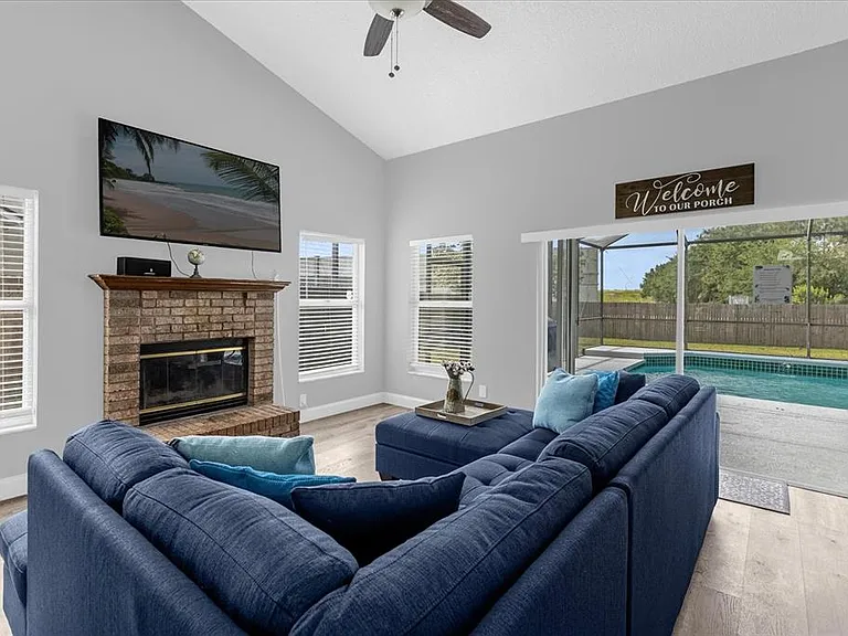 2820 Smithfield Dr — Photo 9