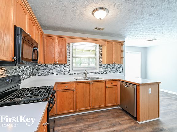 4th image of 2595 Harbins Mill Dr