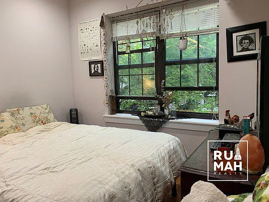 Rented by Rumah Realty Inc | media 3