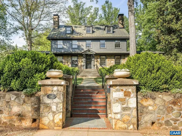 2662 Jefferson Park Cir, Charlottesville, VA 22903