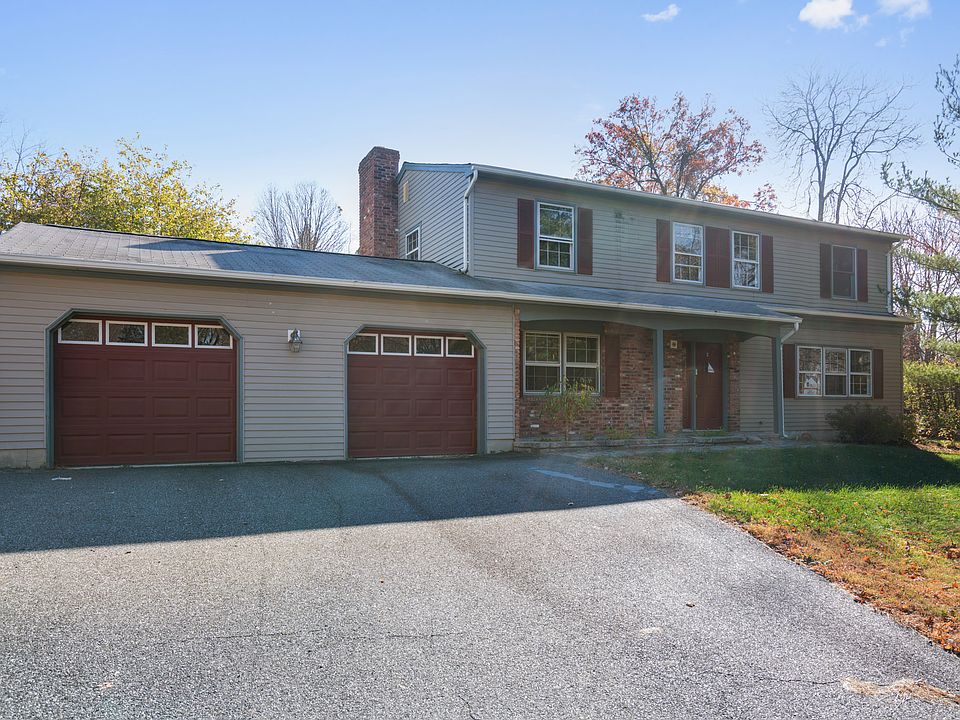 1st image of 4 Lauren Ln