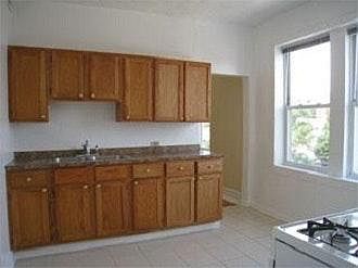 4th image of 2313 N Albany Ave #2F