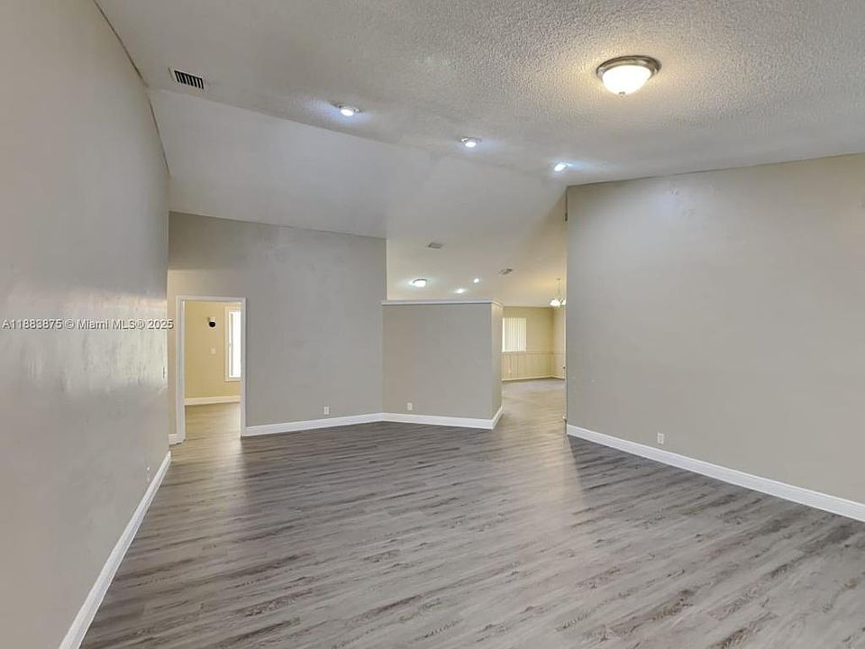 1st image of 512 NW 38th Ter #0