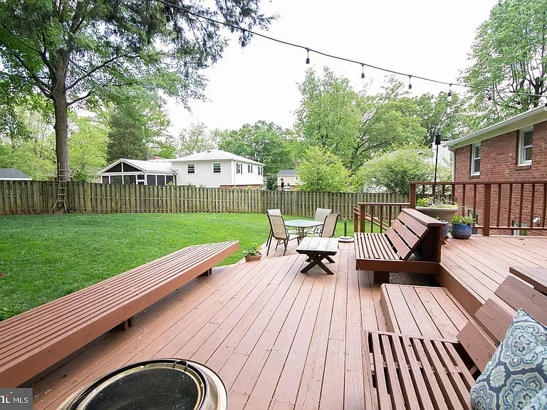 8411 Morey Ln — Photo 20