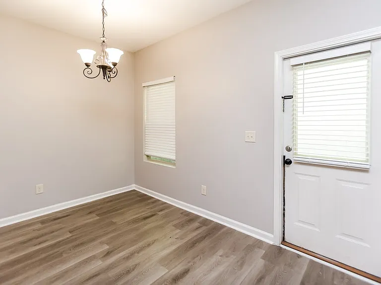 137 Bethany Manor Dr — Photo 6