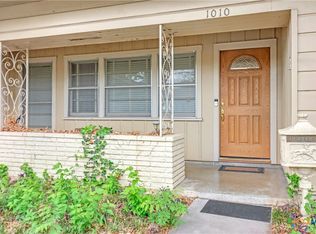 1010 E Humphreys St, Seguin, TX 78155