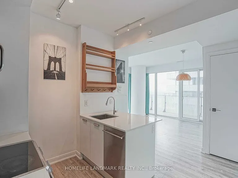 42 Charles St E #3209 — Photo 6
