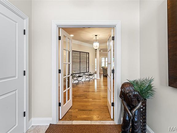 5th image of 17 London Park Ln