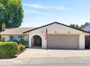 8358 Foxfire Dr, Orangevale, CA 95662