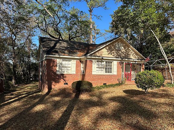 4th image of 3909 Ridgeway Dr