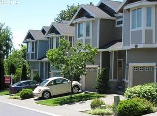 2142 NE Multnomah St, Portland, OR 97232