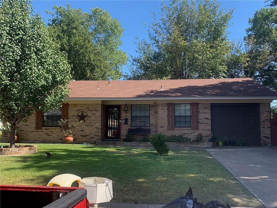 1st image of 261 Merribrook Trl
