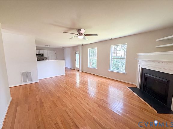 3rd image of 3016 Heather Ridge Dr
