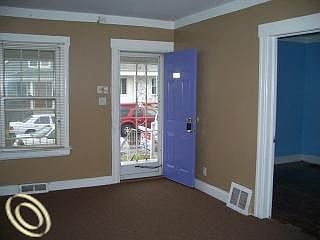5th image of 2344 Pulaski St