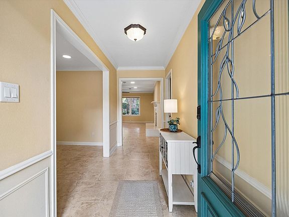 5th image of 10814 Overbrook Ln