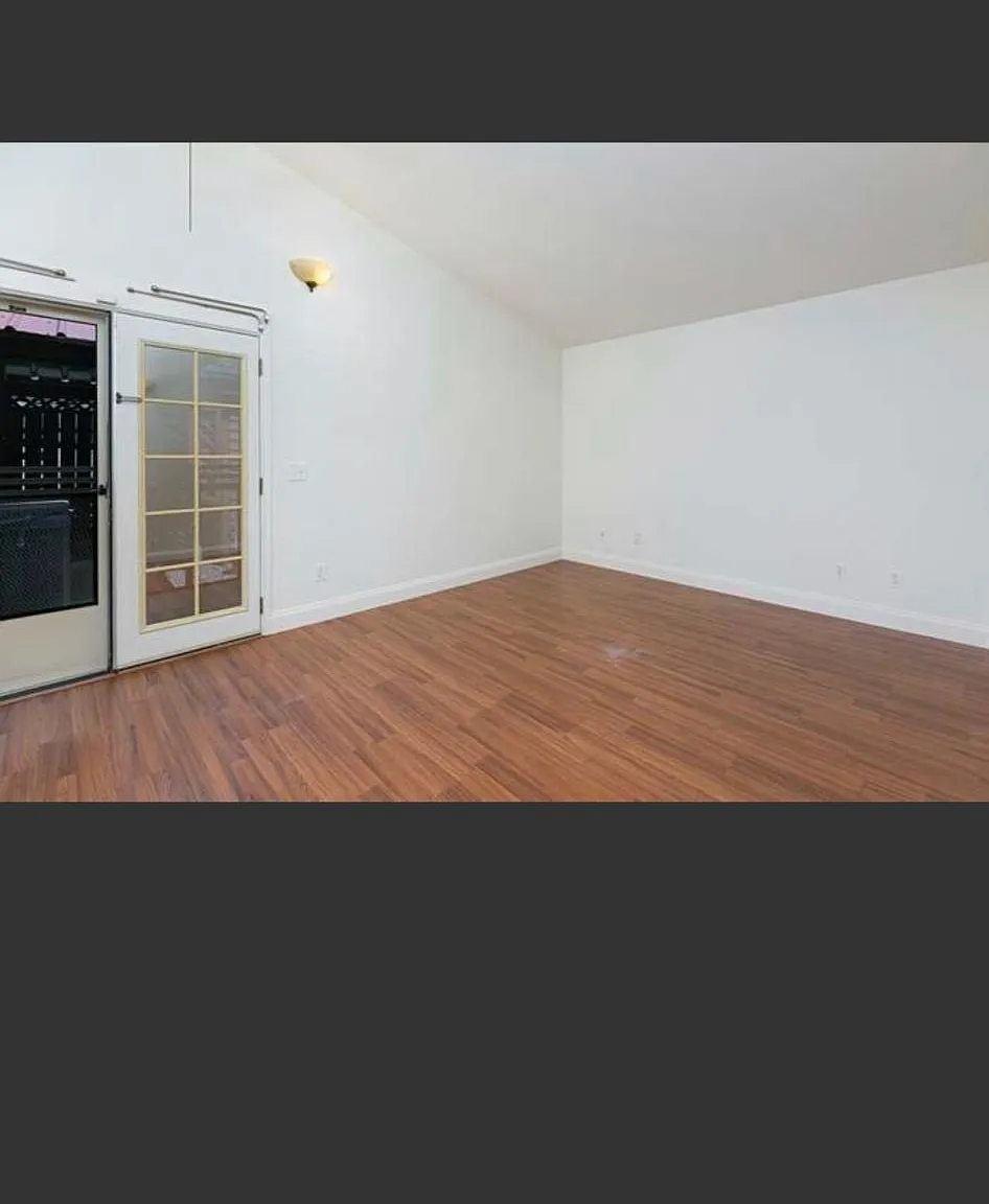 5267 Leon St — Photo 2