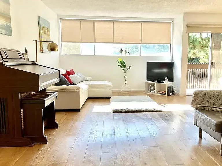 5900 Canterbury Dr #B213 — Photo 6
