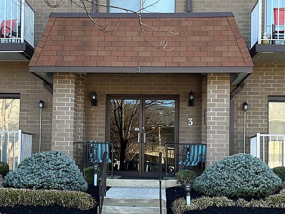 4th image of 3030 Breckenridge Ln APT 230