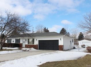 45341 Fielding St, Macomb, MI