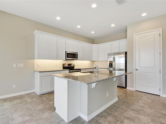 4th image of 4756 Riverwalk Dr