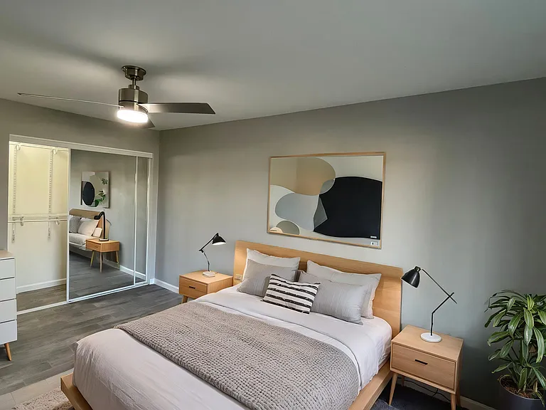 2411 W Hazelwood St #76 — Photo 8