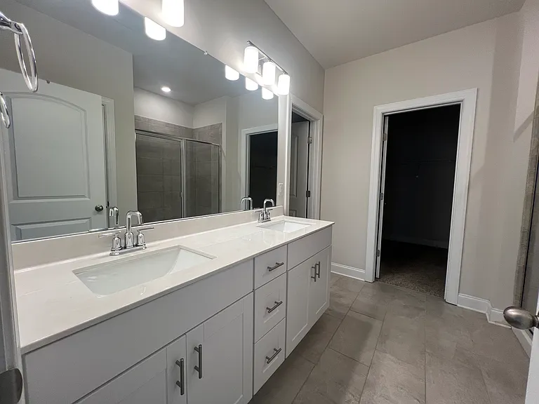 1095 Holland Ridge Way — Photo 13
