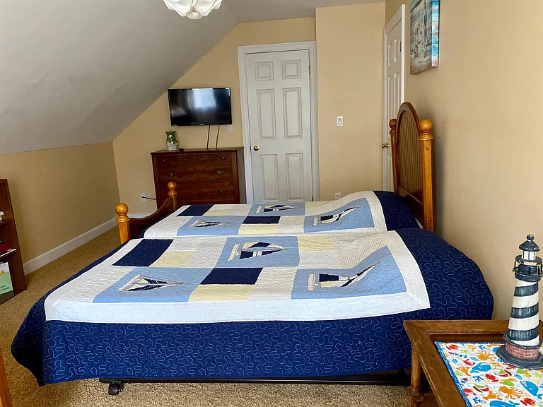 Here with the trundle bed pulled out and up.