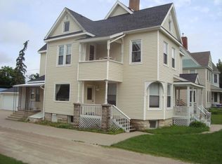 705 1st Ave, Vinton, IA 52349