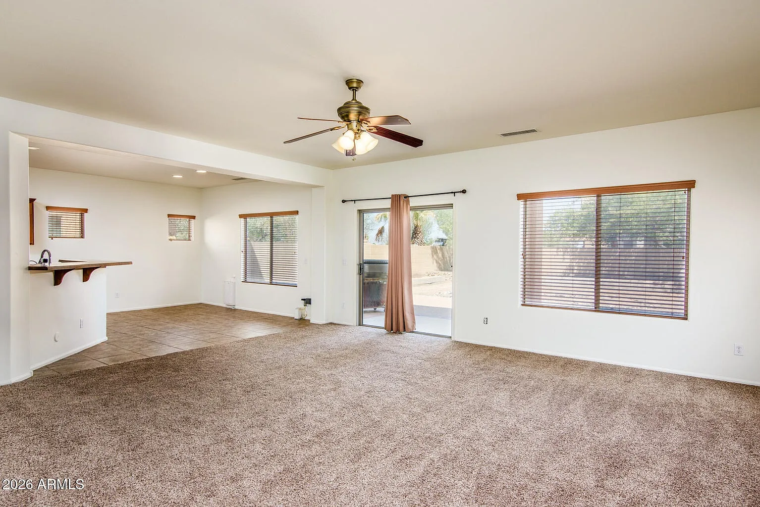 3 bed, 2.5 bath, 2201 sqft, $1,850 — Photo 4