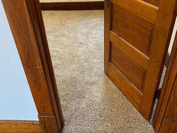 4th image of 543 E 13th St #3