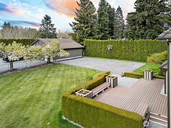3rd image of 12321 276th Avenue Ct E