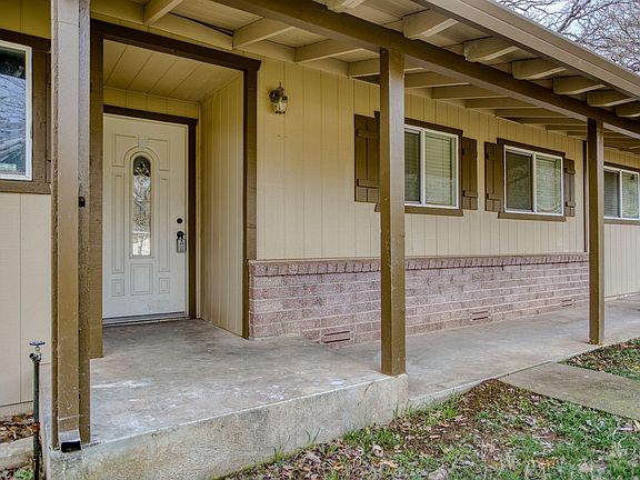 3rd image of 21751 Belmont Dr