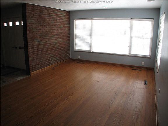 5th image of 4310 Virginia Ave SE
