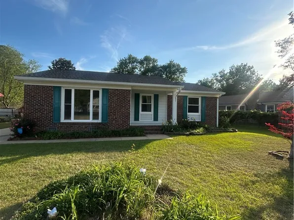 4413 Chesterbrook Dr, Fayetteville, NC 28314