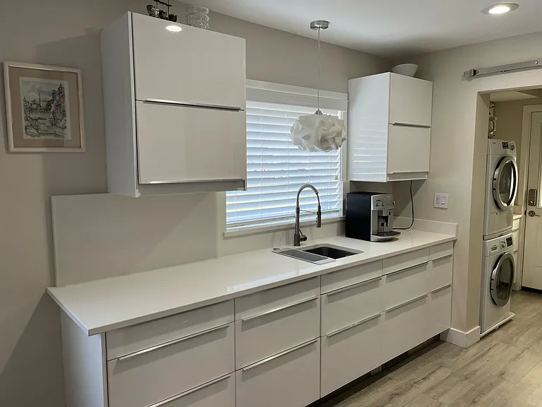 231 N West St #1 — Photo 37