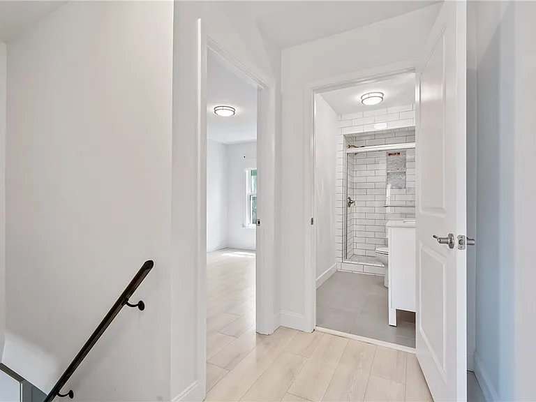 5140 Dresden Way — Photo 18