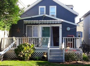 18 Simmons St, Newport, RI 02840