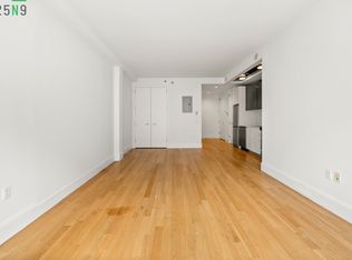 225 N 9th St APT 4F, Brooklyn, NY 11211