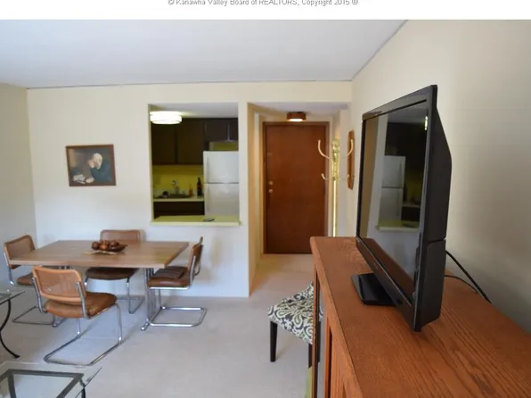 2106 Kanawha Blvd E APT 616, Charleston, WV 25311