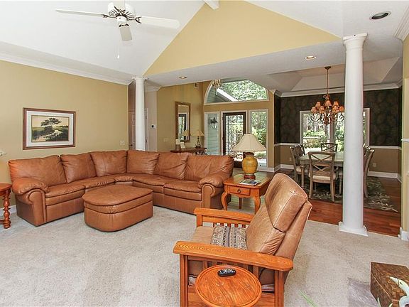 3rd image of 17 Eagle Claw Ln
