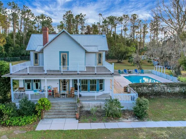 9210 County Road 48, Yalaha, FL 34797